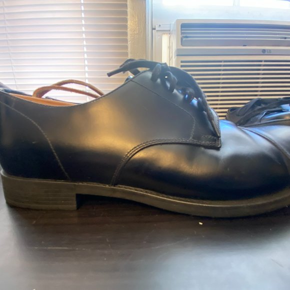 Prada Men\'s Black Cap Toe Oxfords US 9.5 / UK 8.5 Leather With Rubber Soles main image 6